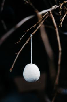 Anhänger Filz-Ei *ULLAS* white large