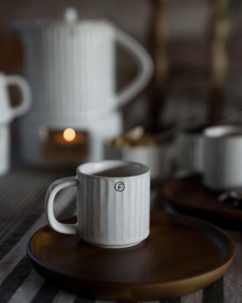 Glögg Tasse *geriffelt* naturweiß
