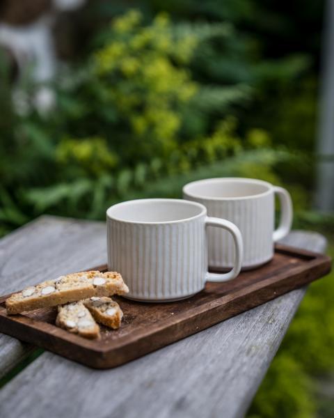 Teetasse *geriffelt* naturweiß