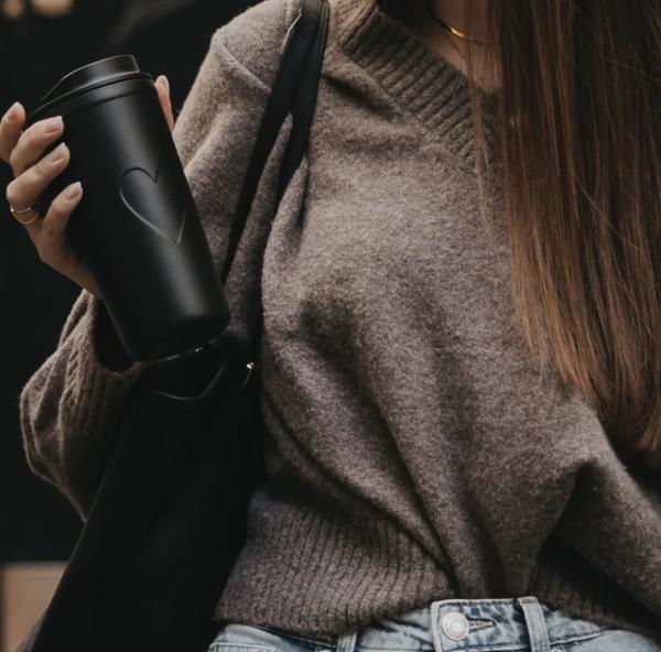 To go Becher *Herz* schwarz