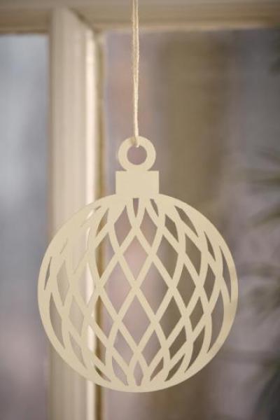 Scherenschnitt *Weihnachtskugel*